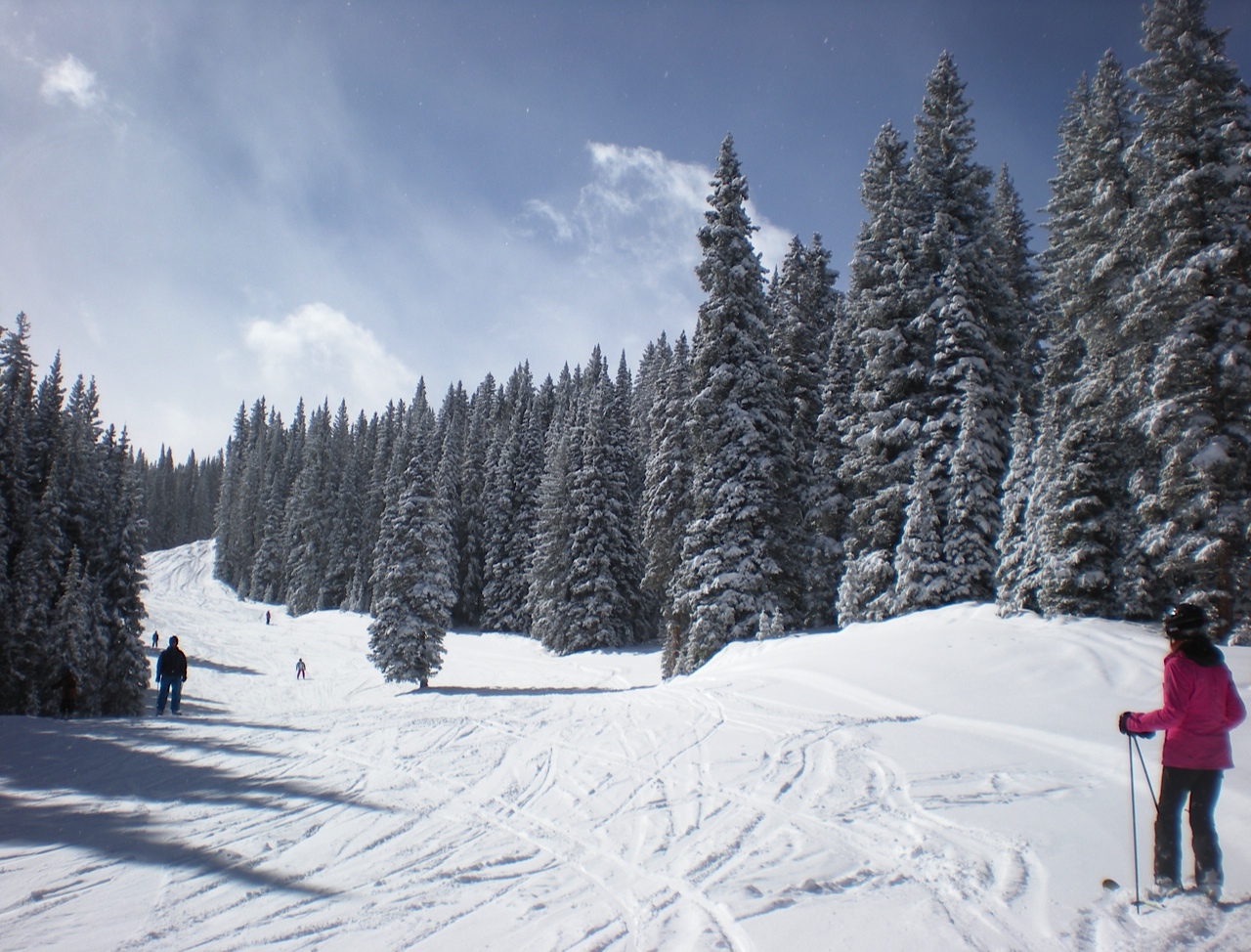 Aspen-Snowmass-blue-sky