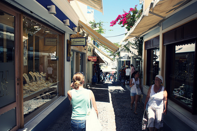 Gold Street - Thira