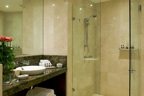 bathroom-prestife-suite-sofitel-sydney