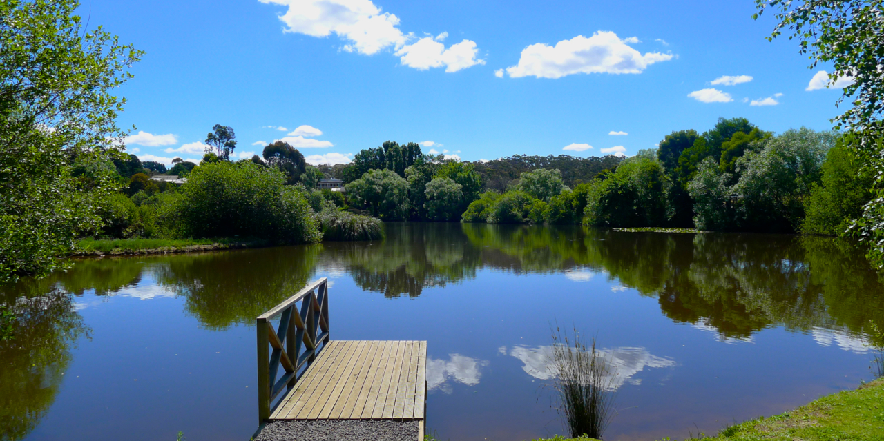 Lake-House-lake