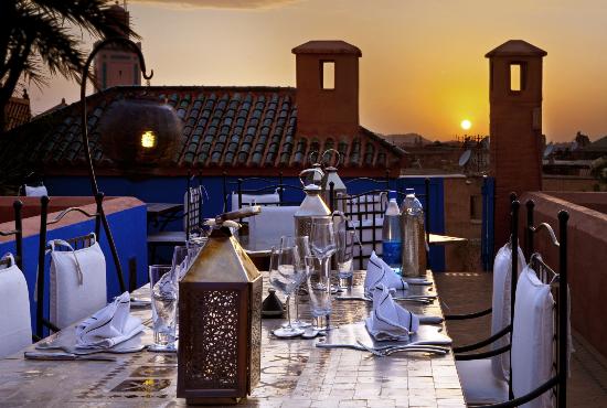 riad-farnatchi-dining