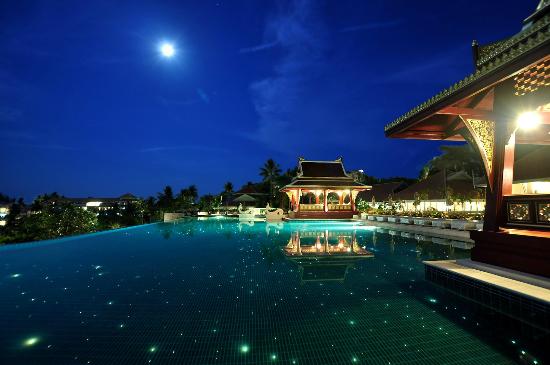 regent-phuket-cape-panwa-night