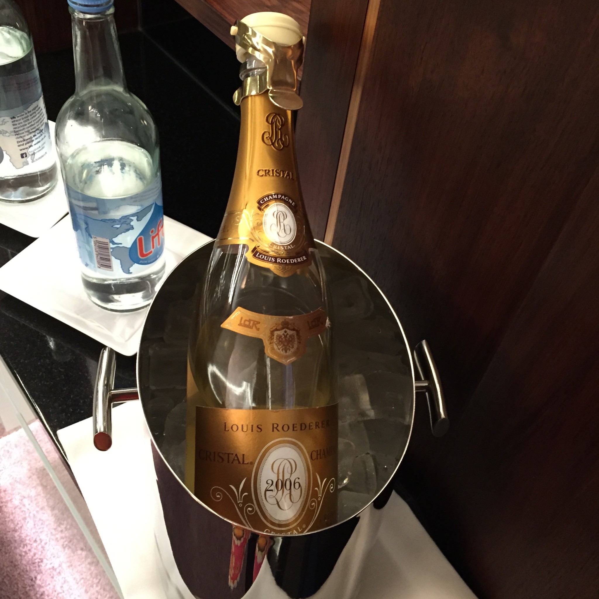 Pre-flight Cristal - Etihad Residence experience