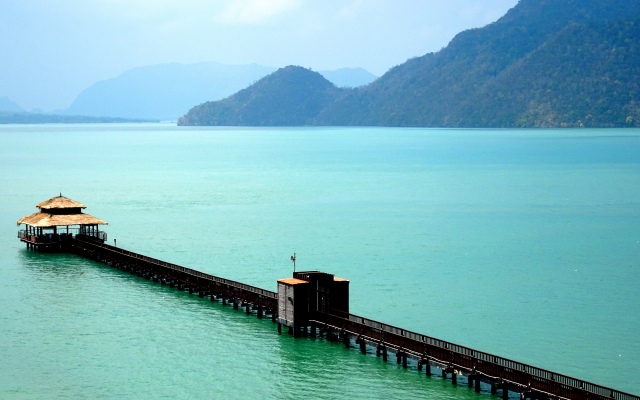 7 Westin Langkawi float jetty