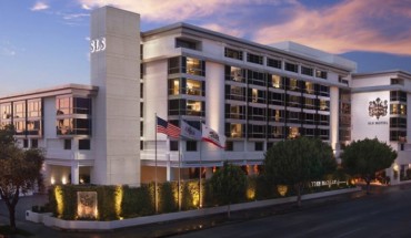 SLS Hotel Beverly Hills, Exterior