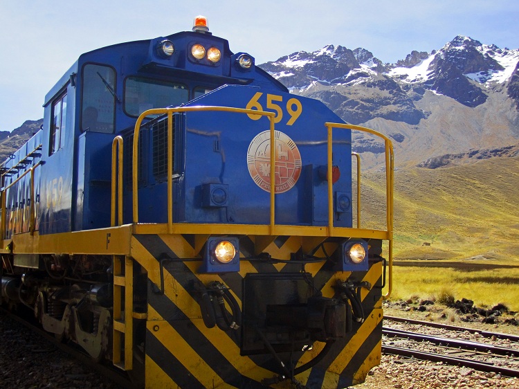 andean-explorer-train2