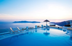 5 Things Not To Miss In Santorini – Luxury Guide To This Beautiful Greek Island