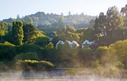 Lake House, Daylesford – A Cozy Family Weekender