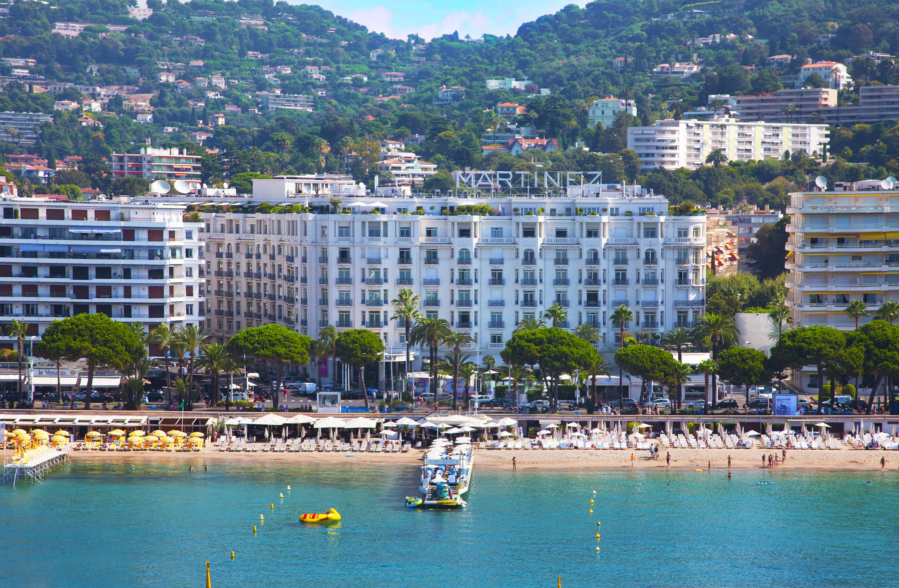 Grand-Hyatt-Cannes-Hotel-Martinez-exterior